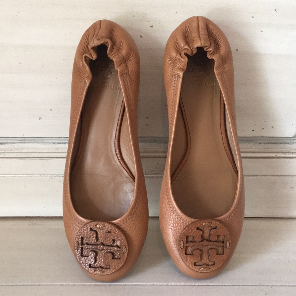 Tory Burch Reva tan leather ballet flat